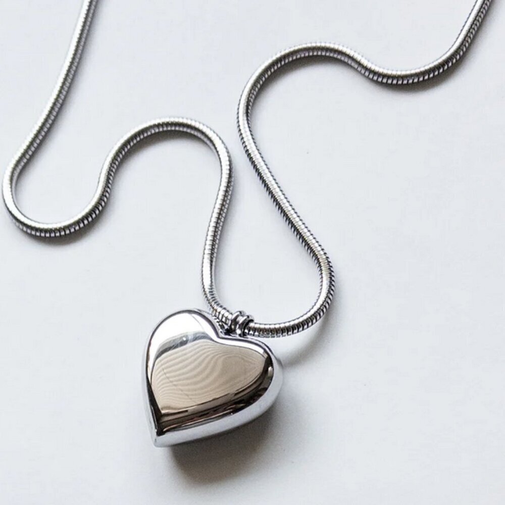 Beautiful Stainless Steel 3D Silver Heart Pendant 18" to 20" Adjustable